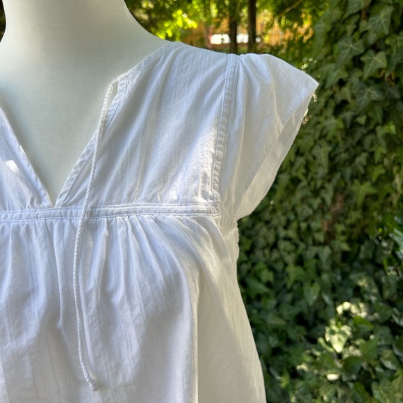 Levi white v neck short bell sleeve women blouse size S - Picture 3 of 6